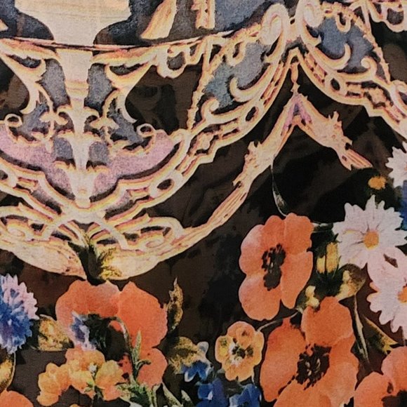 Lily Moss Sheer Tunic - Picture 4 of 4